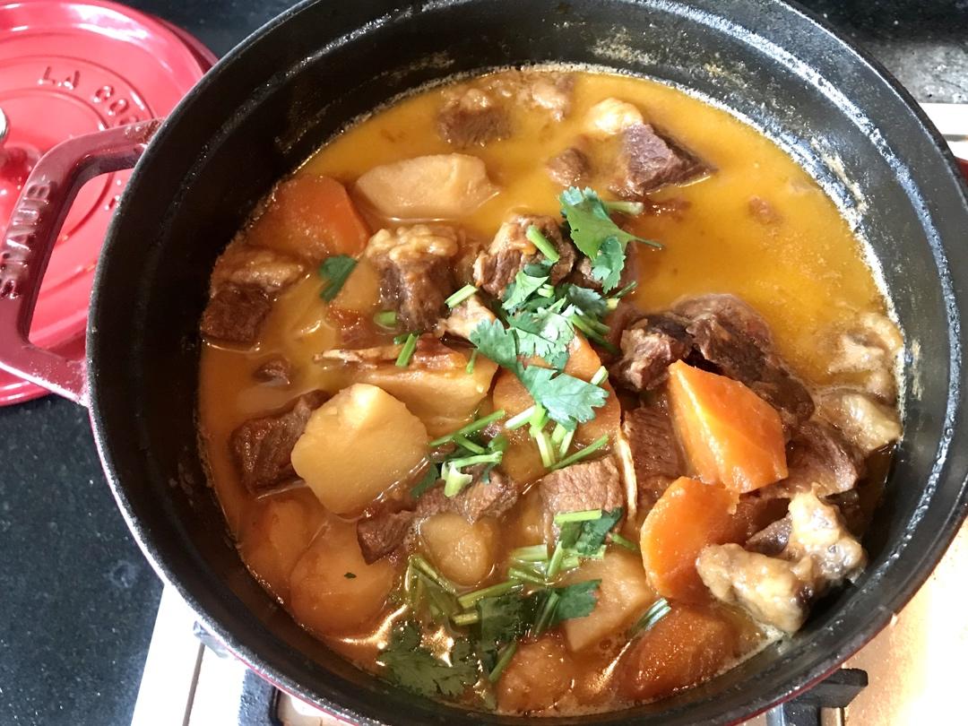 番茄土豆炖牛腩