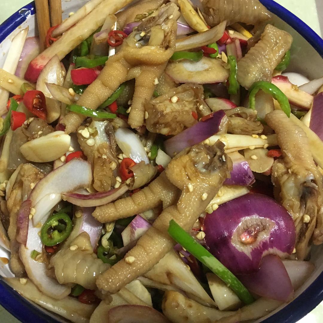 酸辣泡鸡脚的做法