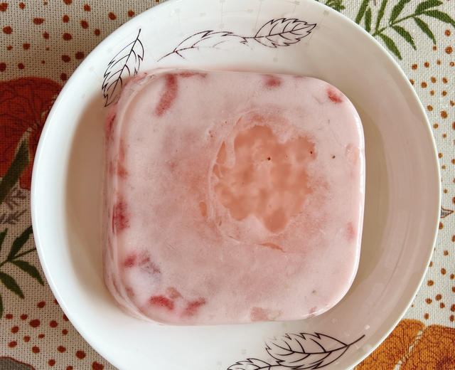 草莓奶冻（快手简单）的做法