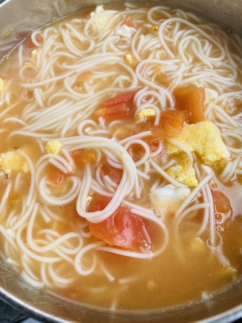 恨不得抱着锅舔的番茄鸡蛋面