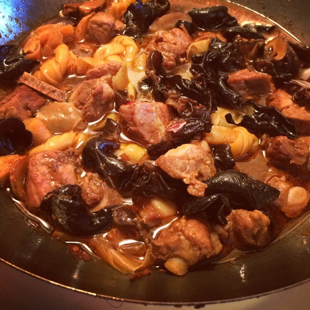 川味土豆烧排骨