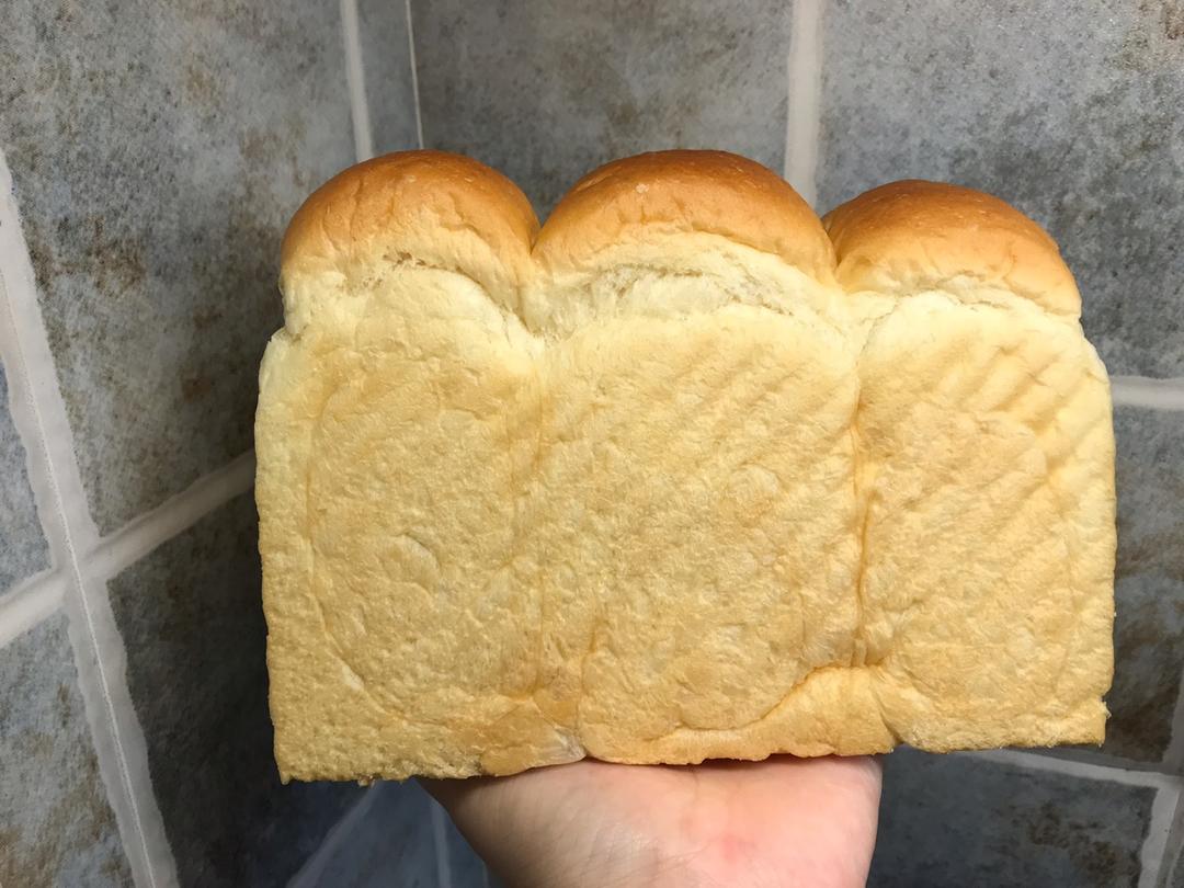 大名鼎鼎的吐司——妃娟100%中种北海道醇奶吐司