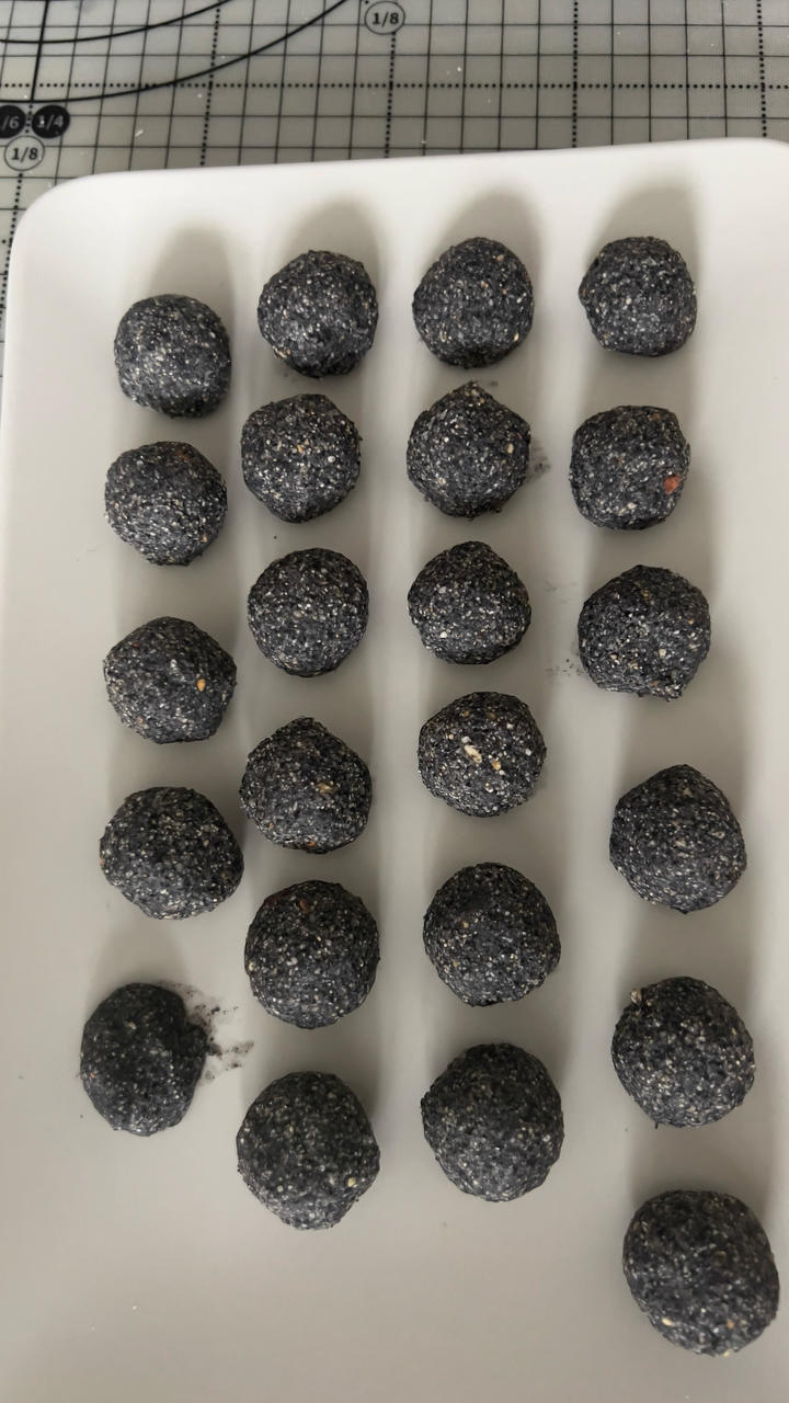 黑芝麻汤圆