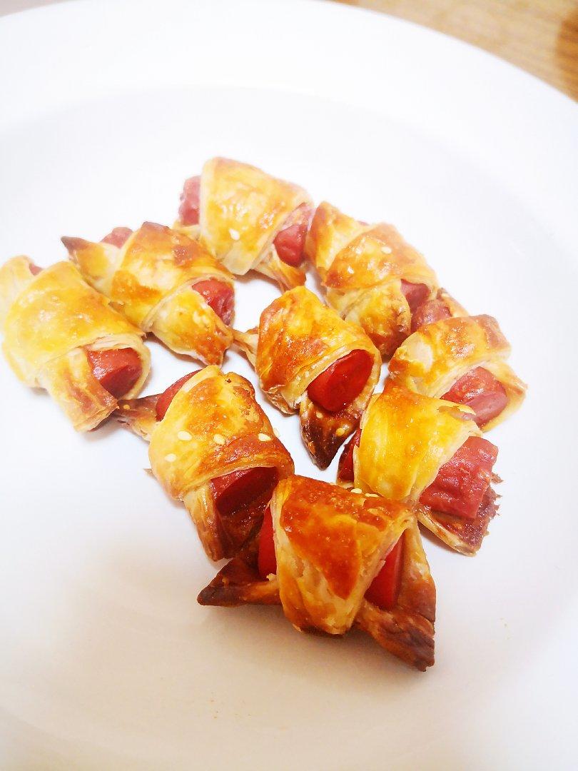 酥皮迷你香肠卷