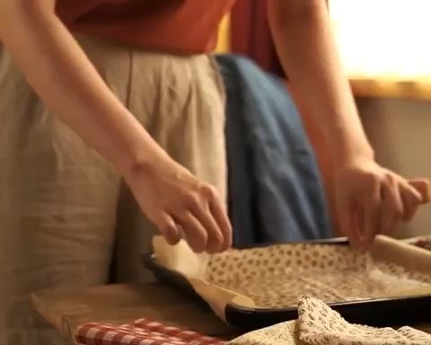 步骤图 蜂蜡保鲜布自制 环保小事的做法 蜂蜡保鲜布自制 环保小事的做法步骤 菜谱 下厨房 步骤图 蜂蜡保鲜布自制 环保小事的做法 蜂蜡保鲜布自制 环保小事的做法步骤 菜谱 下厨房