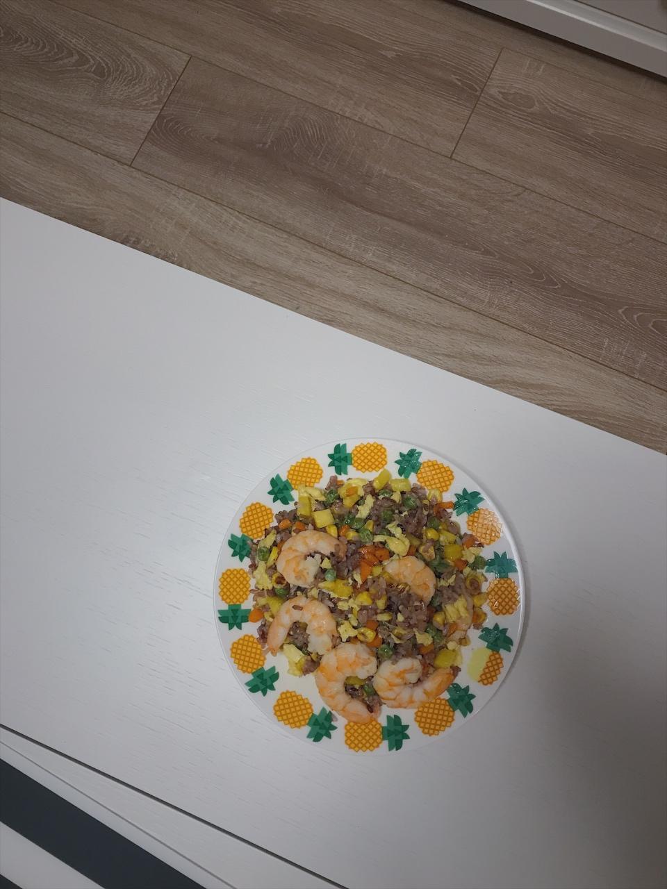 虾仁菠萝炒饭