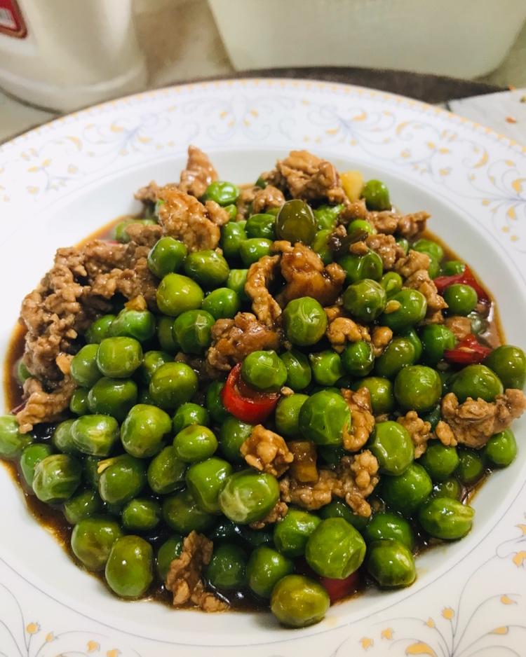 豌豆炒肉末