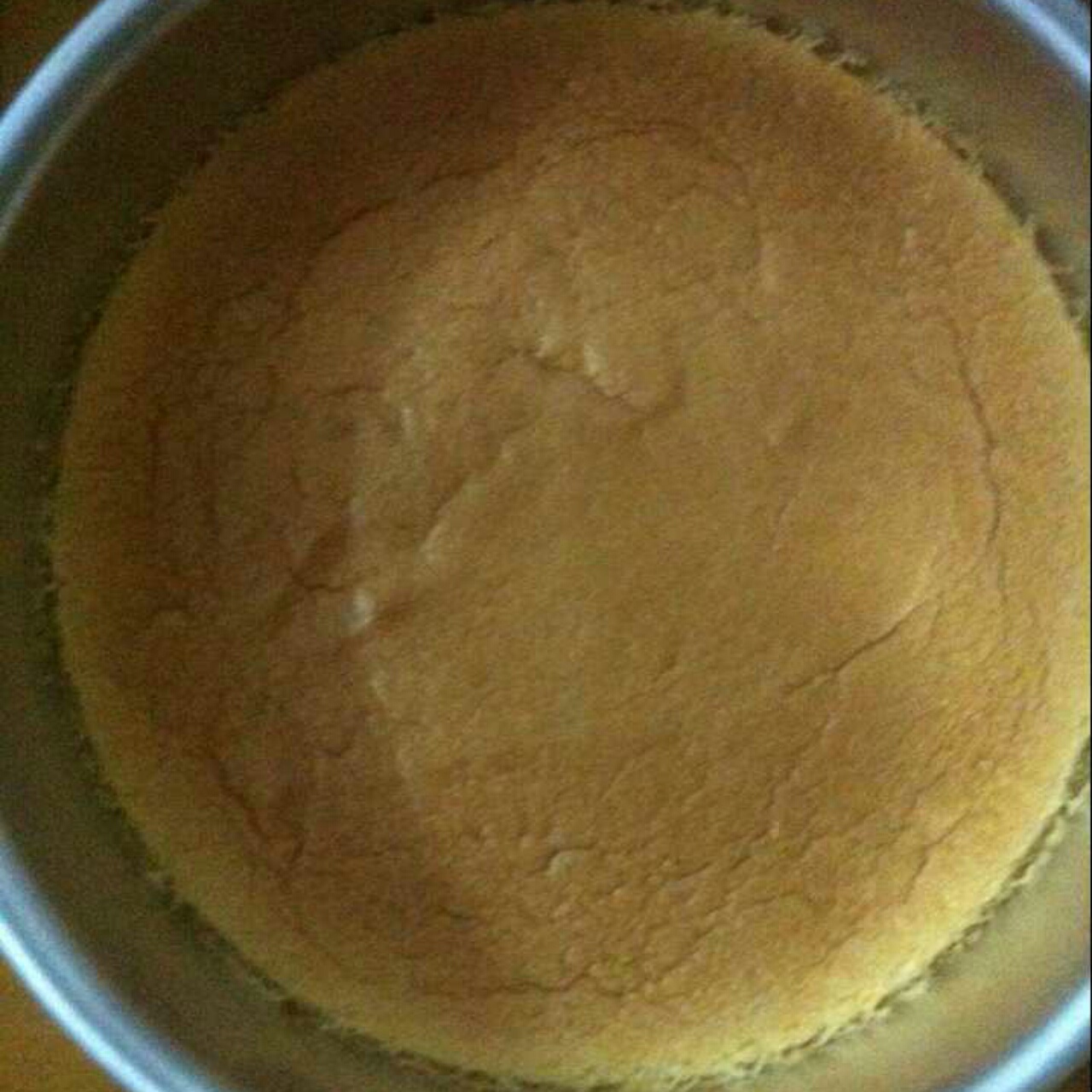 （制作时长5分钟左右）简单粗暴的做一只戚风｜视频及gif