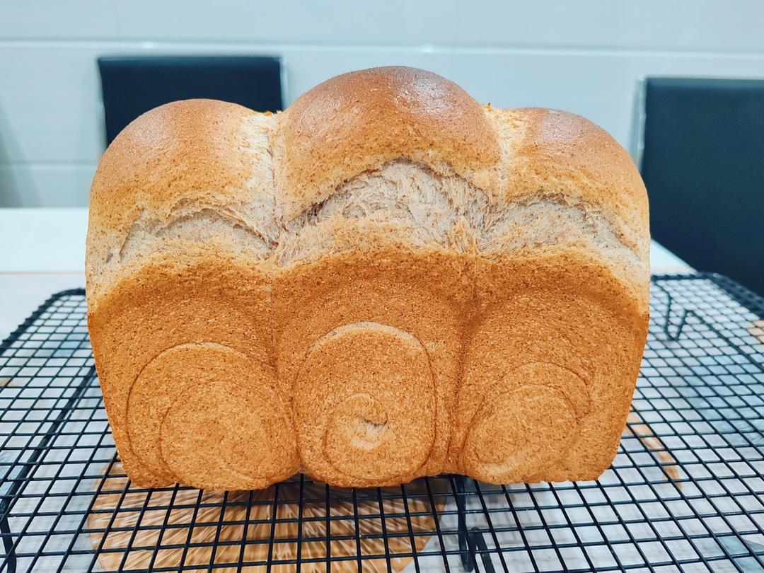 全家都爱吃的健康全麦吐司，新手也能做