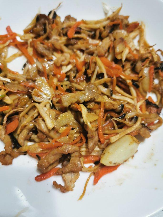 开胃又好吃——酸酸的茭白炒三丝