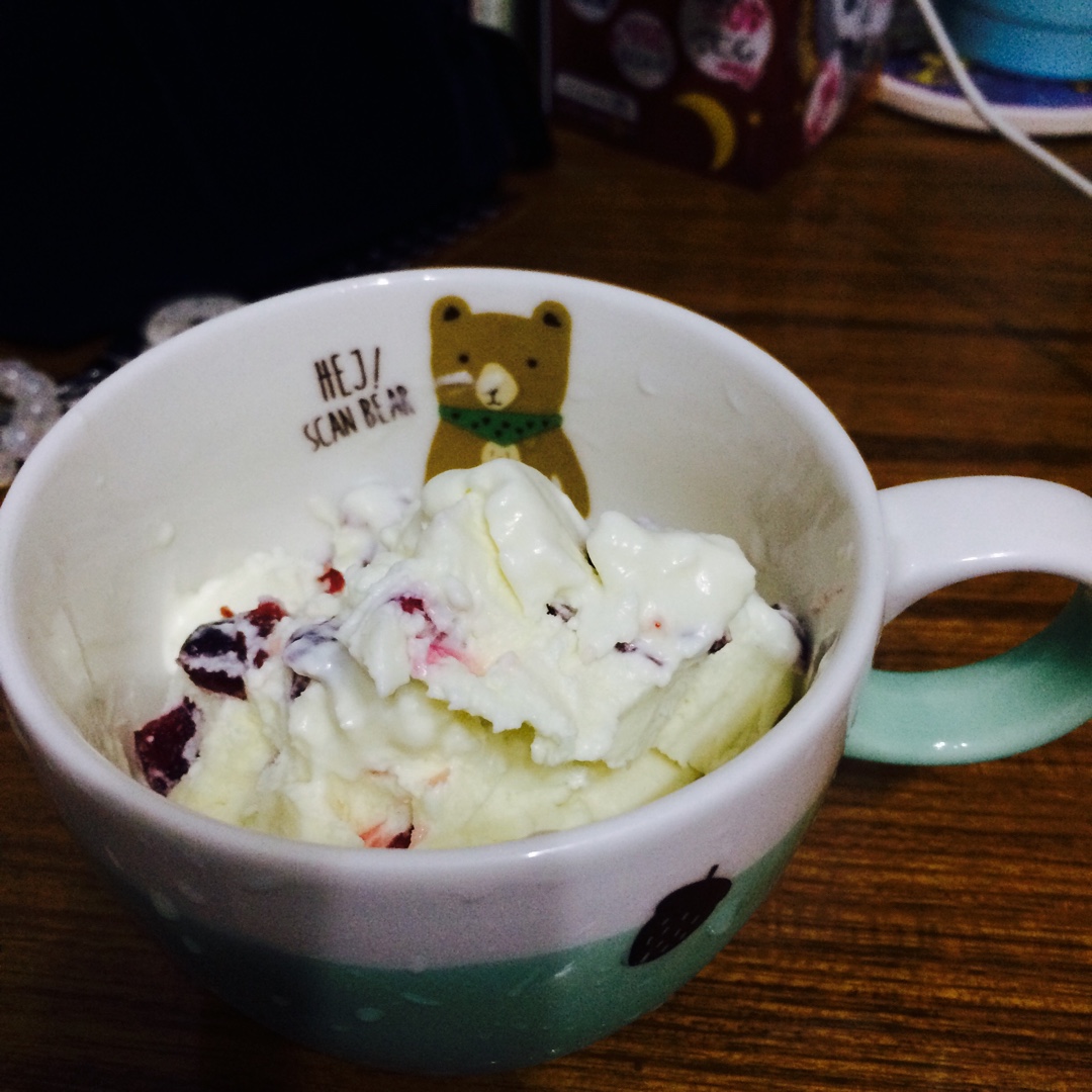 3种口味自制冰淇淋DIY（绿茶 巧克力 香草）--无需冰淇淋机
