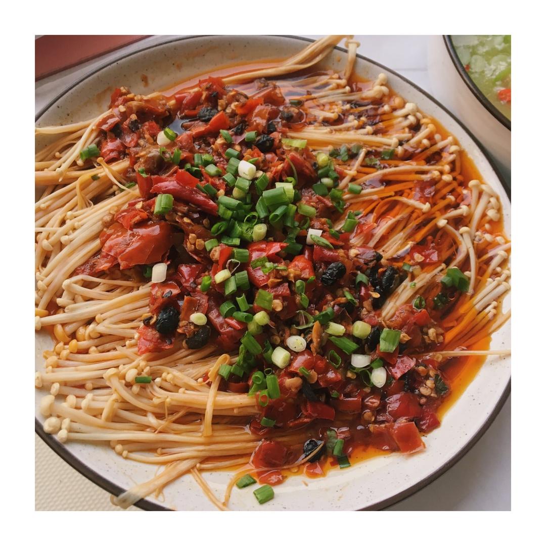 剁椒金针菇