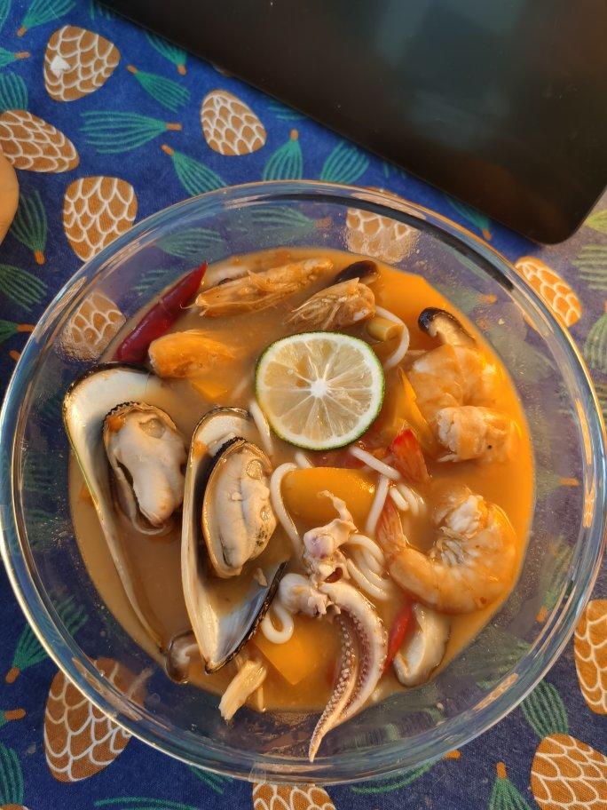 让我恢复食欲连喝两天的冬阴功汤！