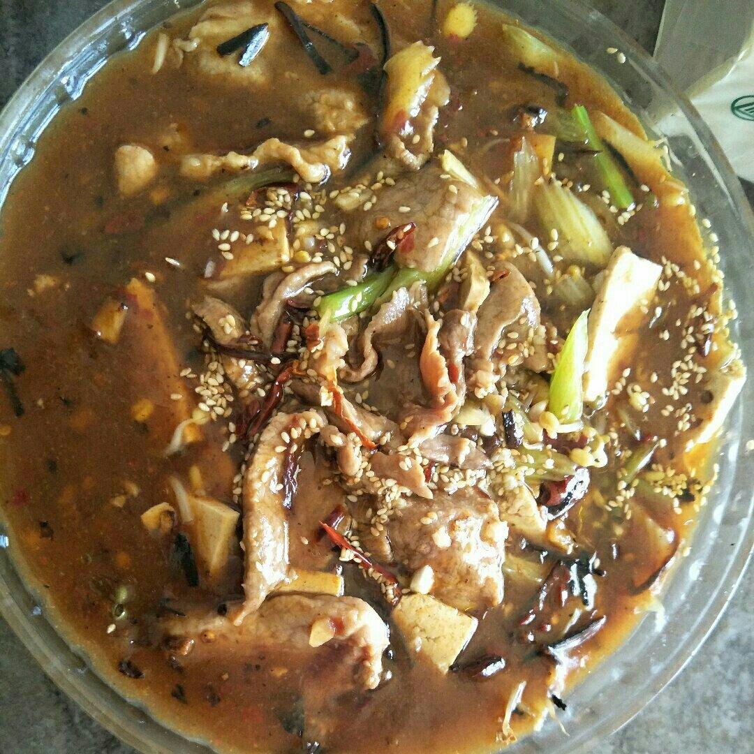 厨师长教你：“水煮肉片”的正宗做法，这味道真的很四川