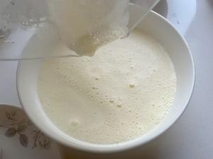 奶粉、黄油自制淡奶油的做法 步骤4