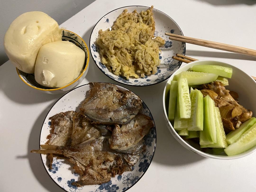 比肉好吃的--酥炸金针菇