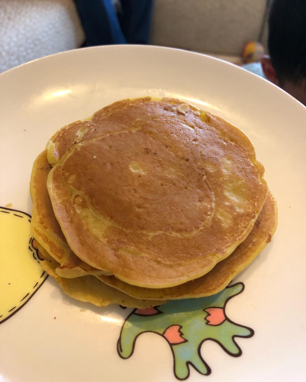 【减脂早餐】无油香蕉松饼（超简单）