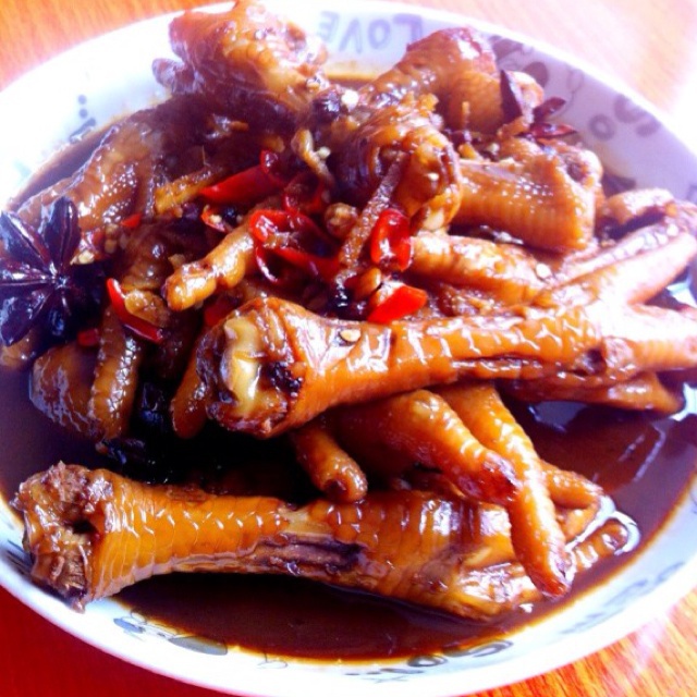秘制红烧鸡爪