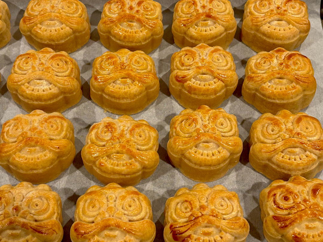 金沙奶黄月饼