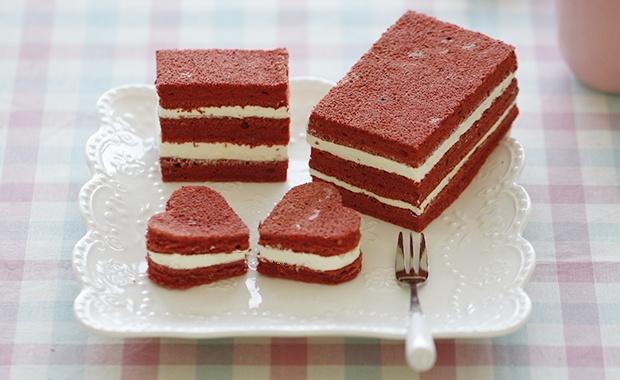 红丝绒奶油夹心蛋糕