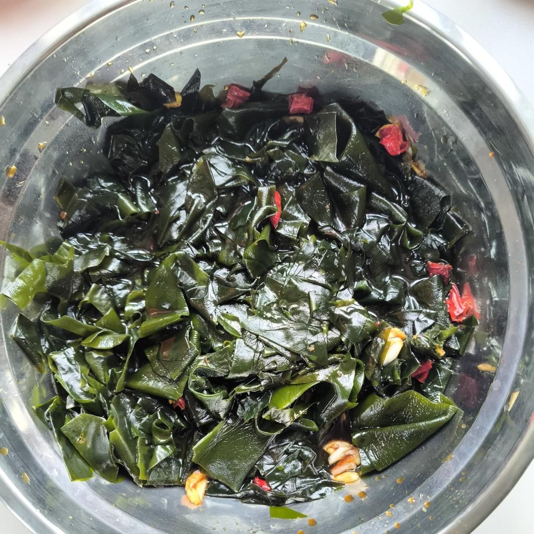 海边人家的酸辣海带片