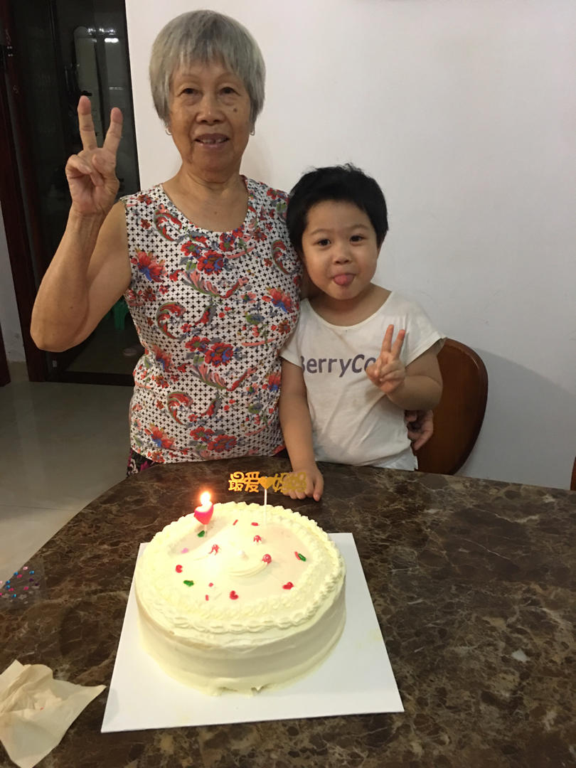 十寸淡奶油蛋糕