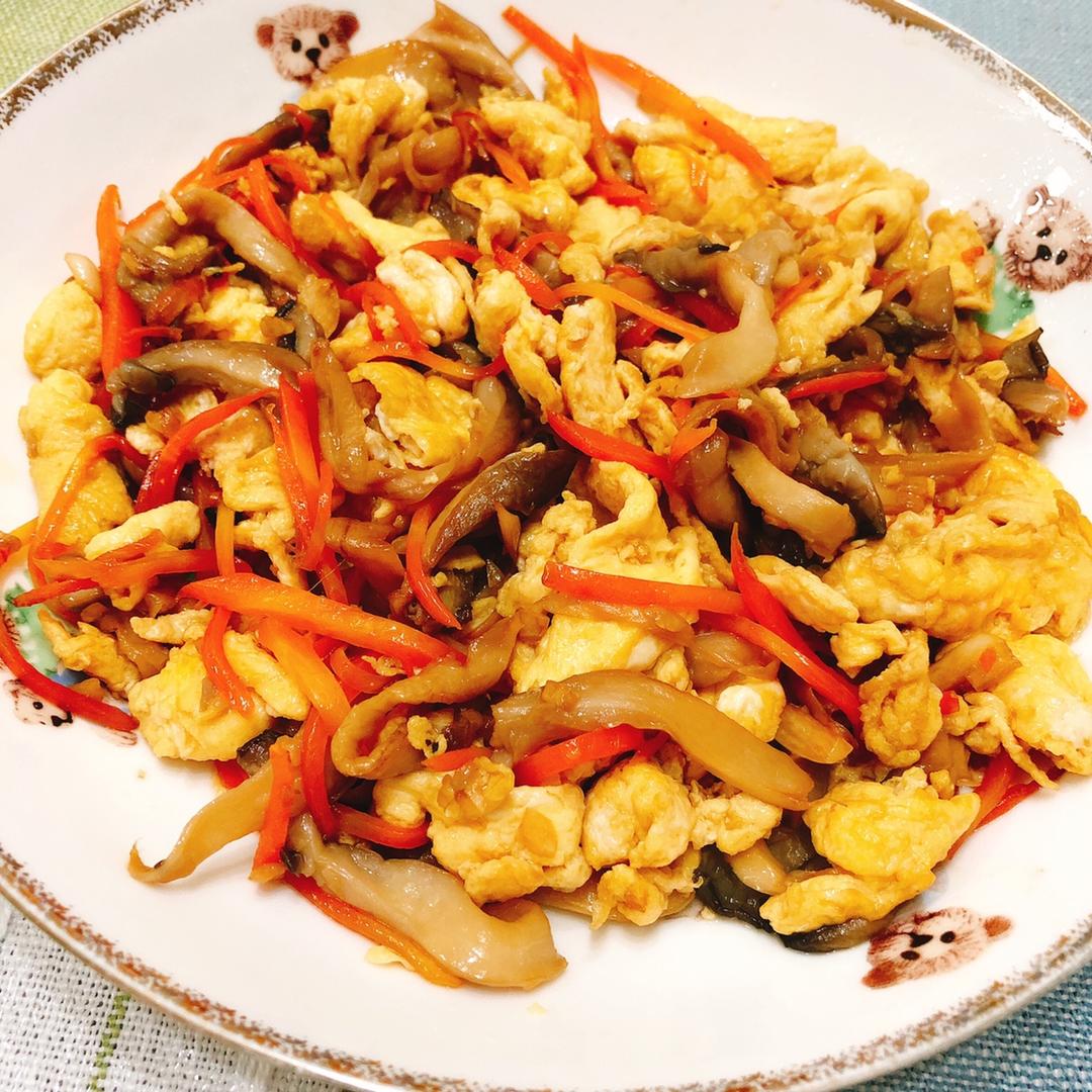 平菇炒鸡蛋