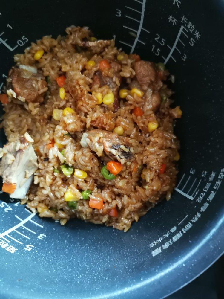 喷香排骨焖饭（爆好吃）
