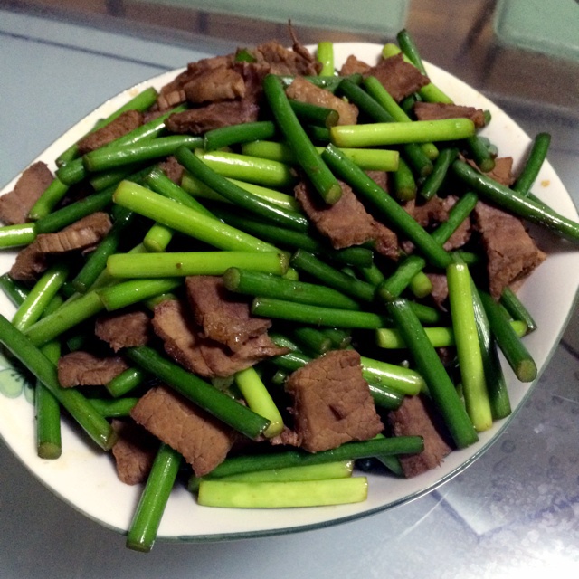 家常菜：蒜苔炒牛肉
