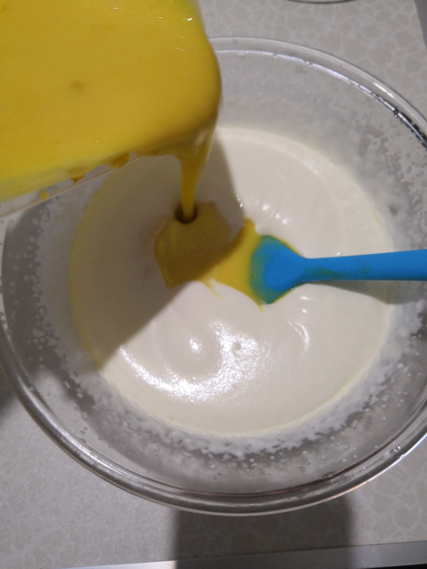一点也不好吃的酸奶芒果慕斯的做法 步骤15