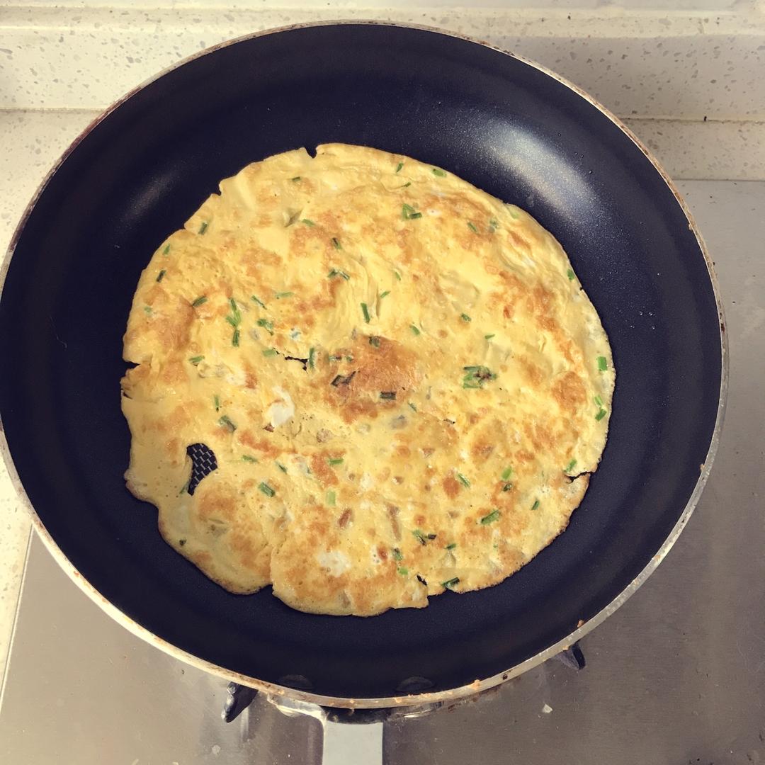 火腿肠葱花鸡蛋饼