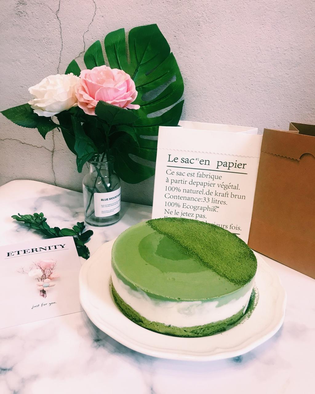 渐变抹茶慕斯蛋糕：我Amanda带着既美又作的抹茶甜点又来了！【曼食慢语】