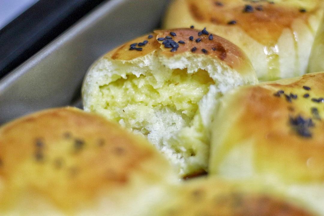 大人小孩都爱不释口的【蜂蜜牛奶小餐包】