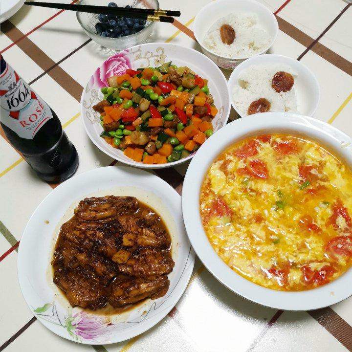 毛豆胡萝卜炒肉丁