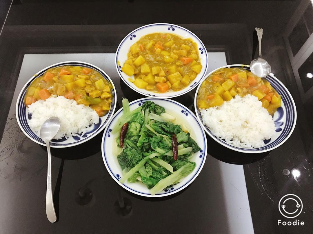 咖喱鸡肉饭