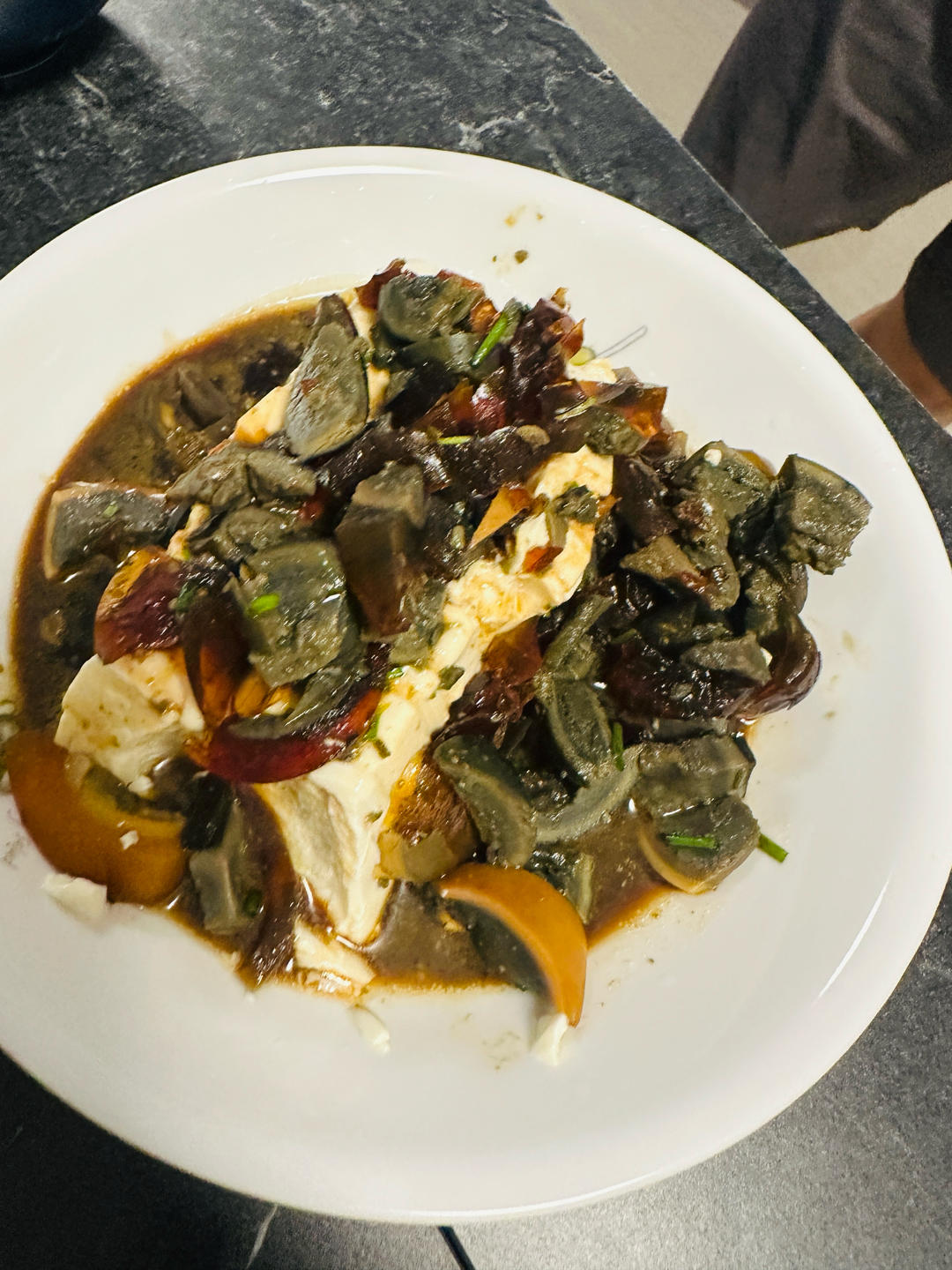 凉拌皮蛋豆腐