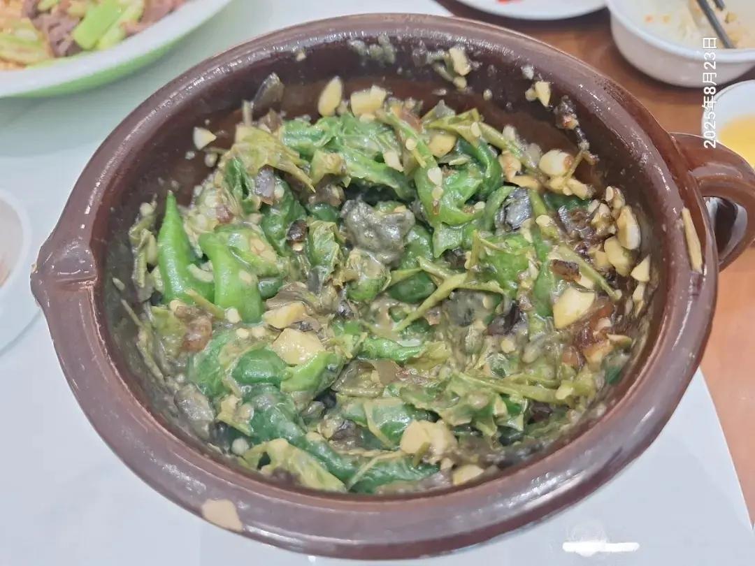 豬仔的“阿茂整餅”