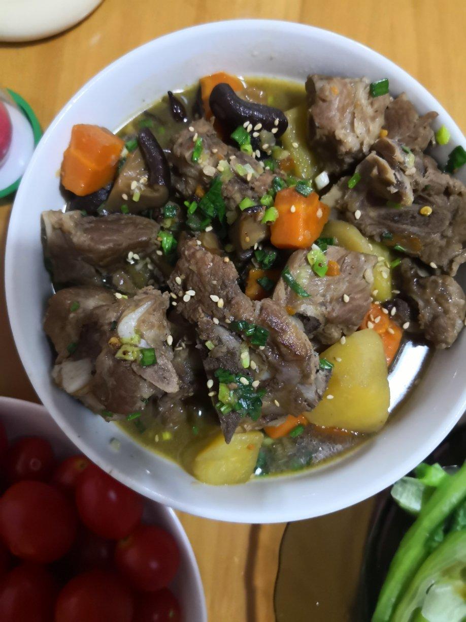 胡萝卜土豆炖排骨