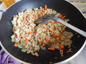 莴笋肉末凉拌米线的做法 步骤8