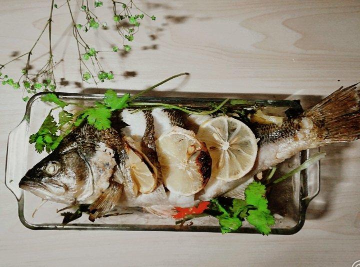 柠檬土豆烤鲈鱼