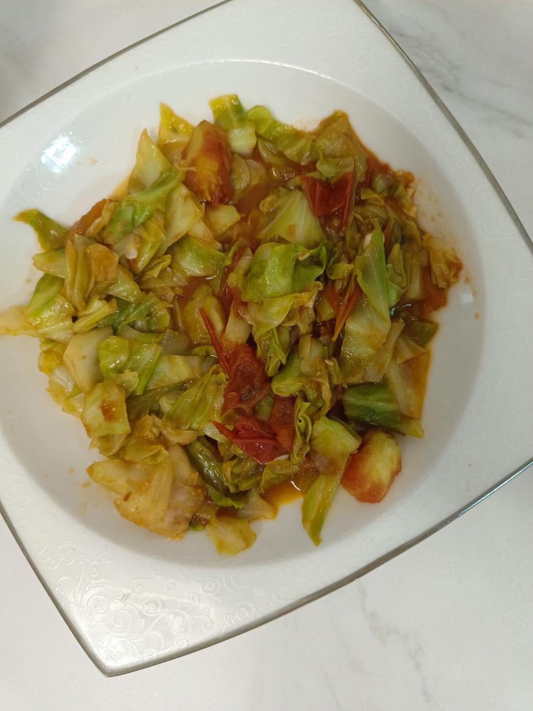 孩子爱吃的快手西红柿炒大头菜(圆白菜)