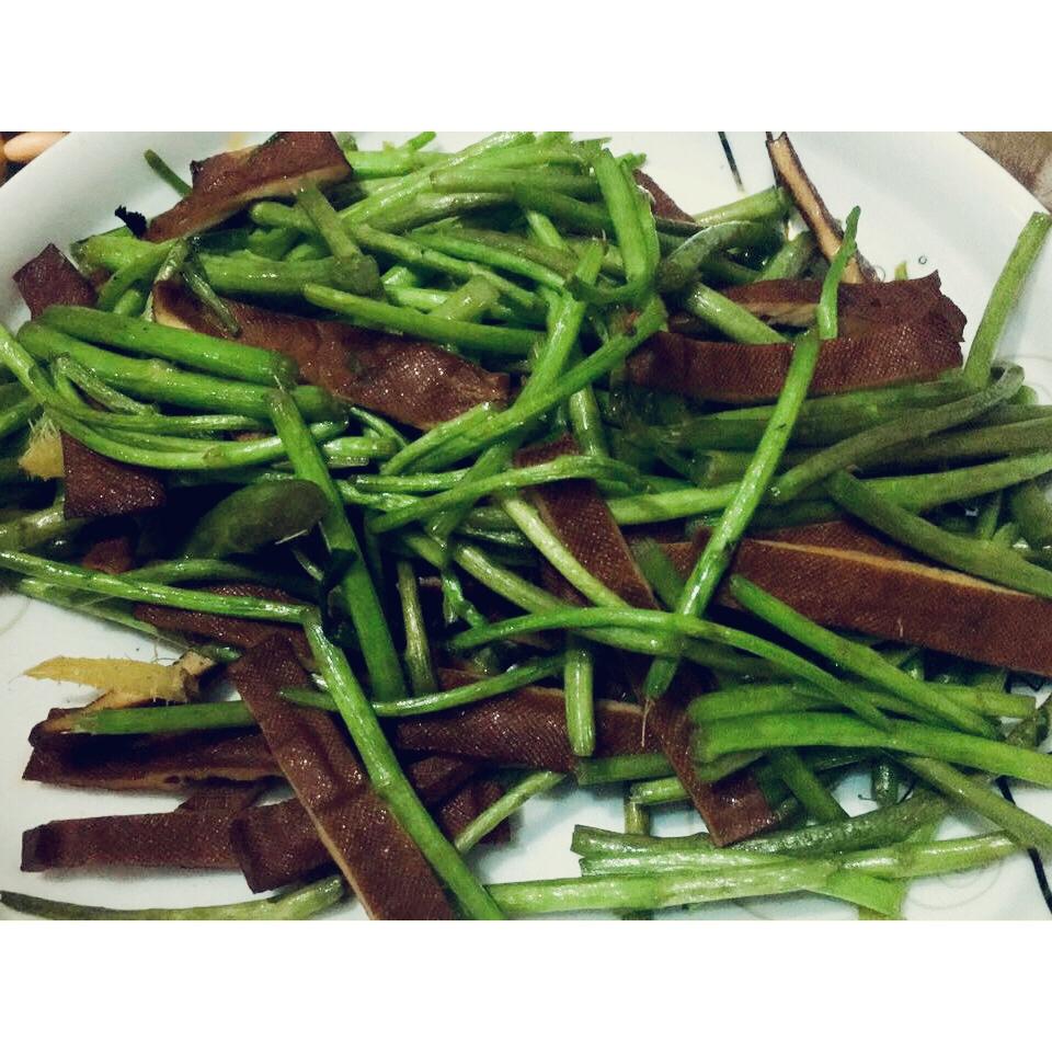 芦蒿炒香干