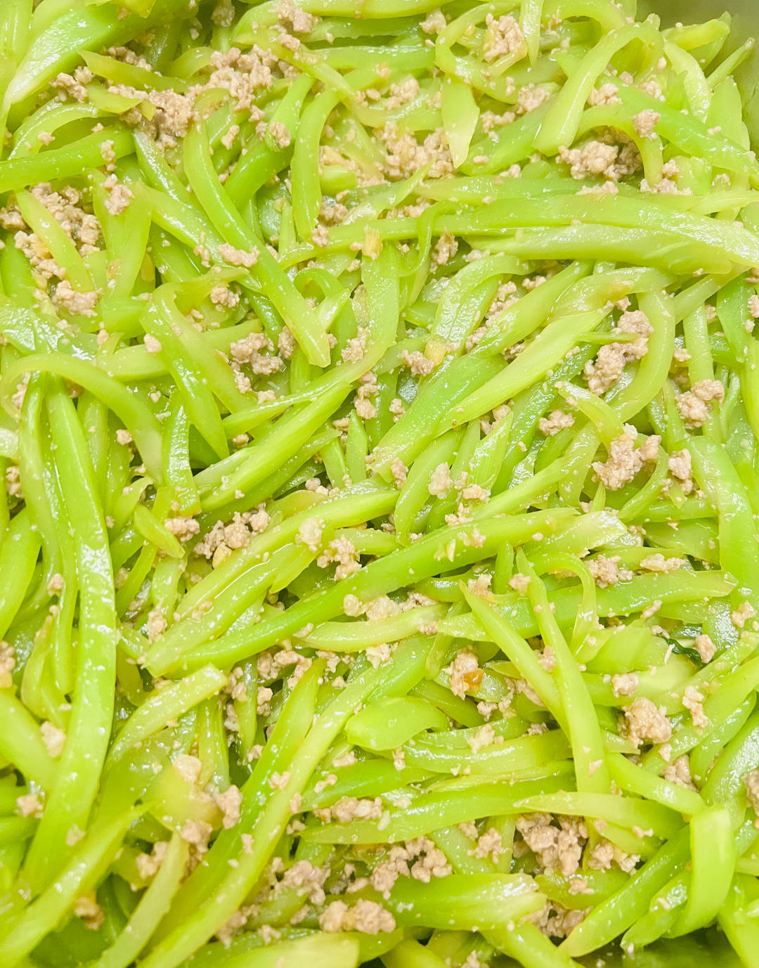 肉沫炒莴笋丝