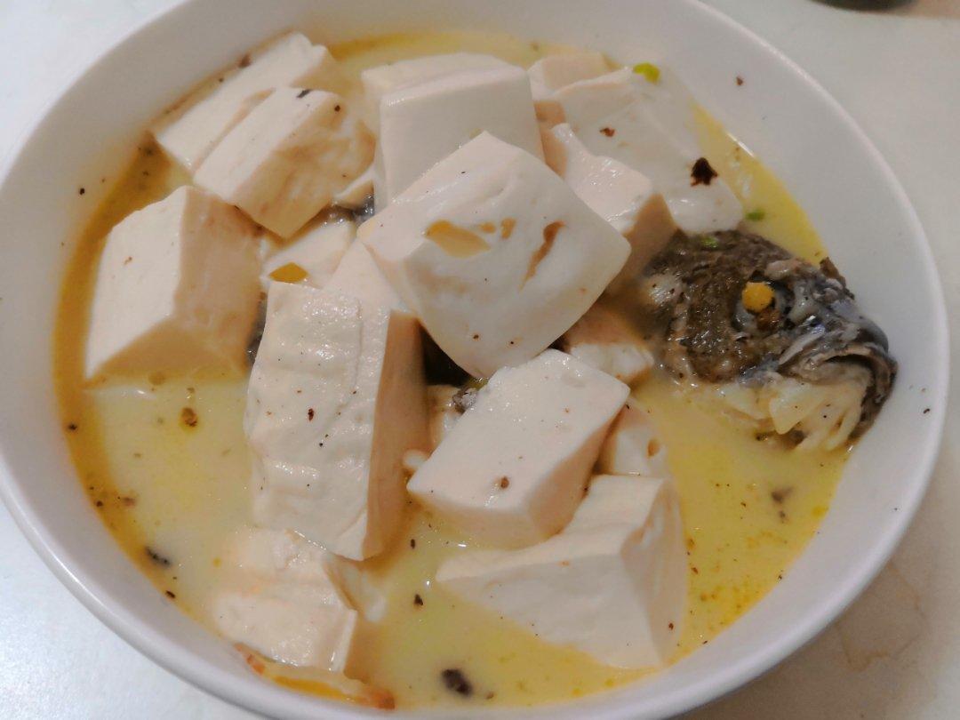 鲫鱼豆腐汤