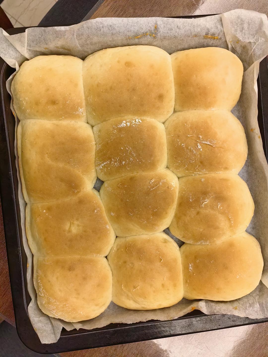 超软的酸奶小餐包