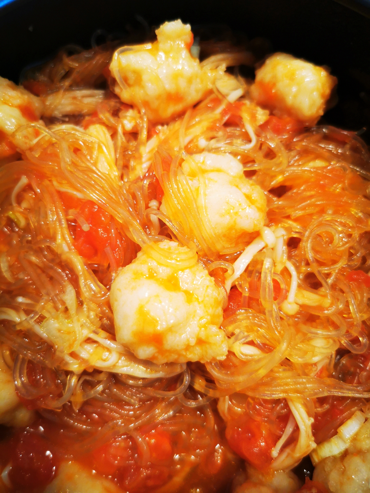 轻松自制虾滑番茄煲，鲜而不咸，一口爆汁！