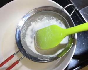 千层红豆椰汁马蹄糕的做法 步骤3