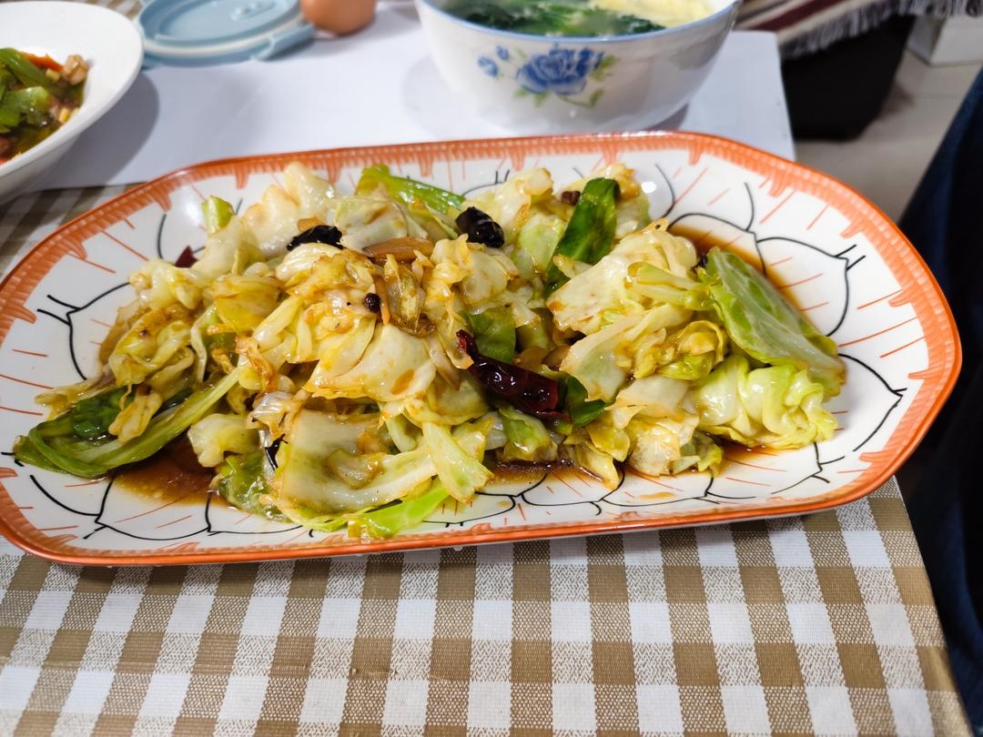 酸爽开胃的手撕包菜