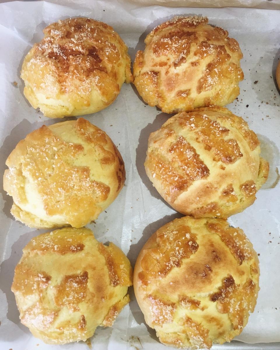 典型港式菠萝包