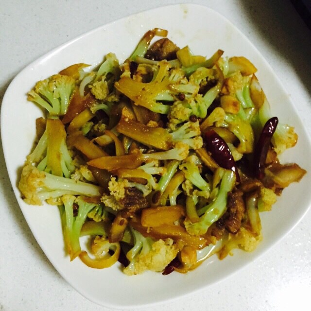 很“浪费”米饭的家常菜之一-------干锅菜花